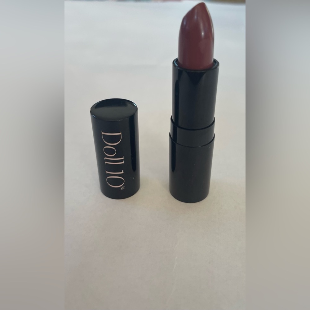 DOLL 10 Enticing Lipstick New
